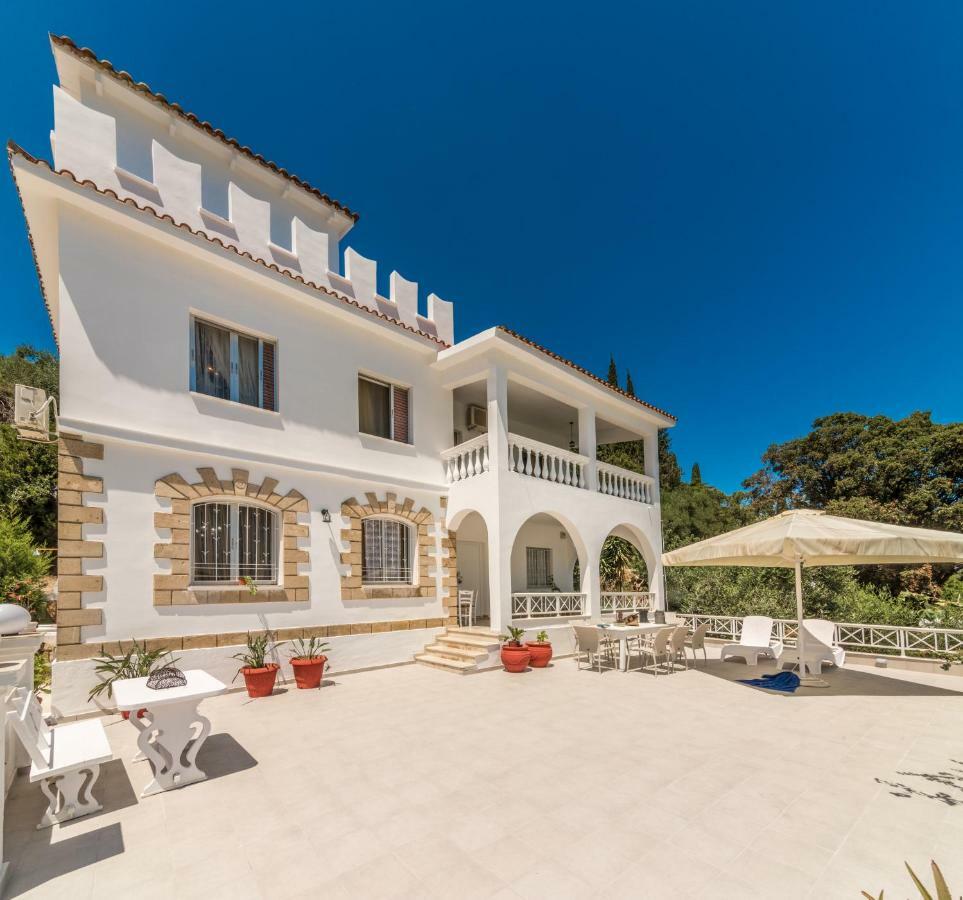Amalia Country House Áno Yerakaríon Exterior foto
